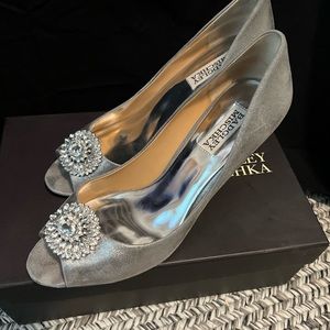 💯 leather sole upper peep-toe by Badgley Mischka Roanna II dress pump in size 9